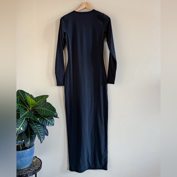SKIMS Fits Everybody Crewneck Long Sleeve Dress in Onyx L - Picture 3 of 5